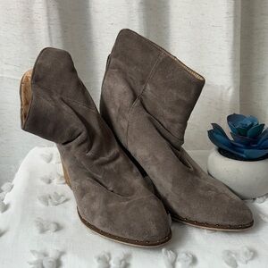 BEAST FASHION Taupe Suede Slouch Ankle Booties